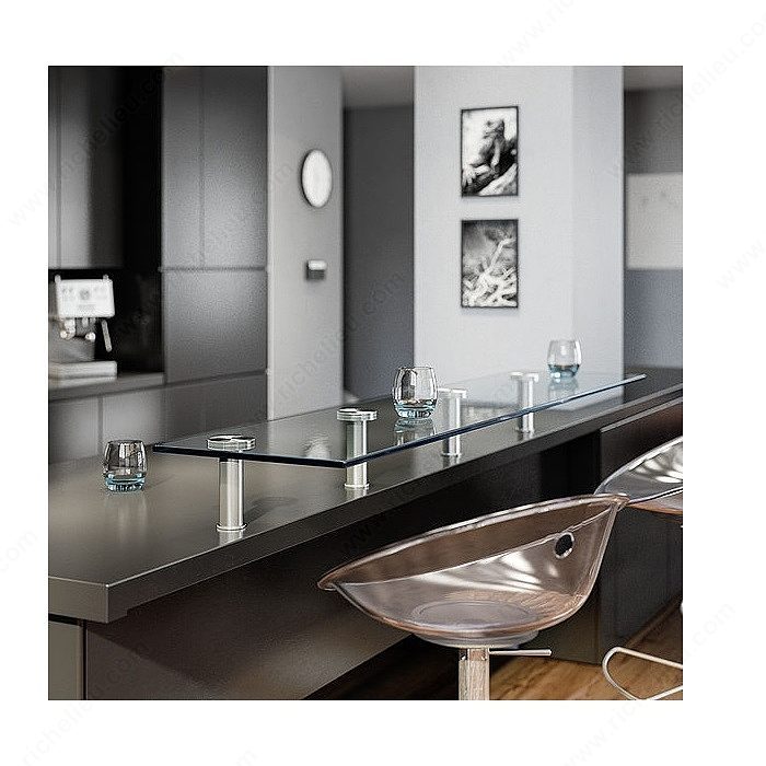 Round adapter to affix a glass plate