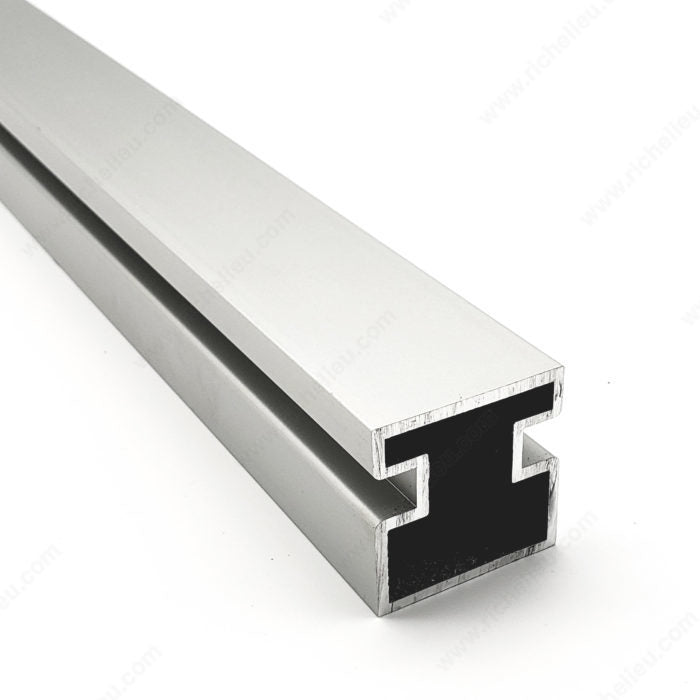 Center Partition Post